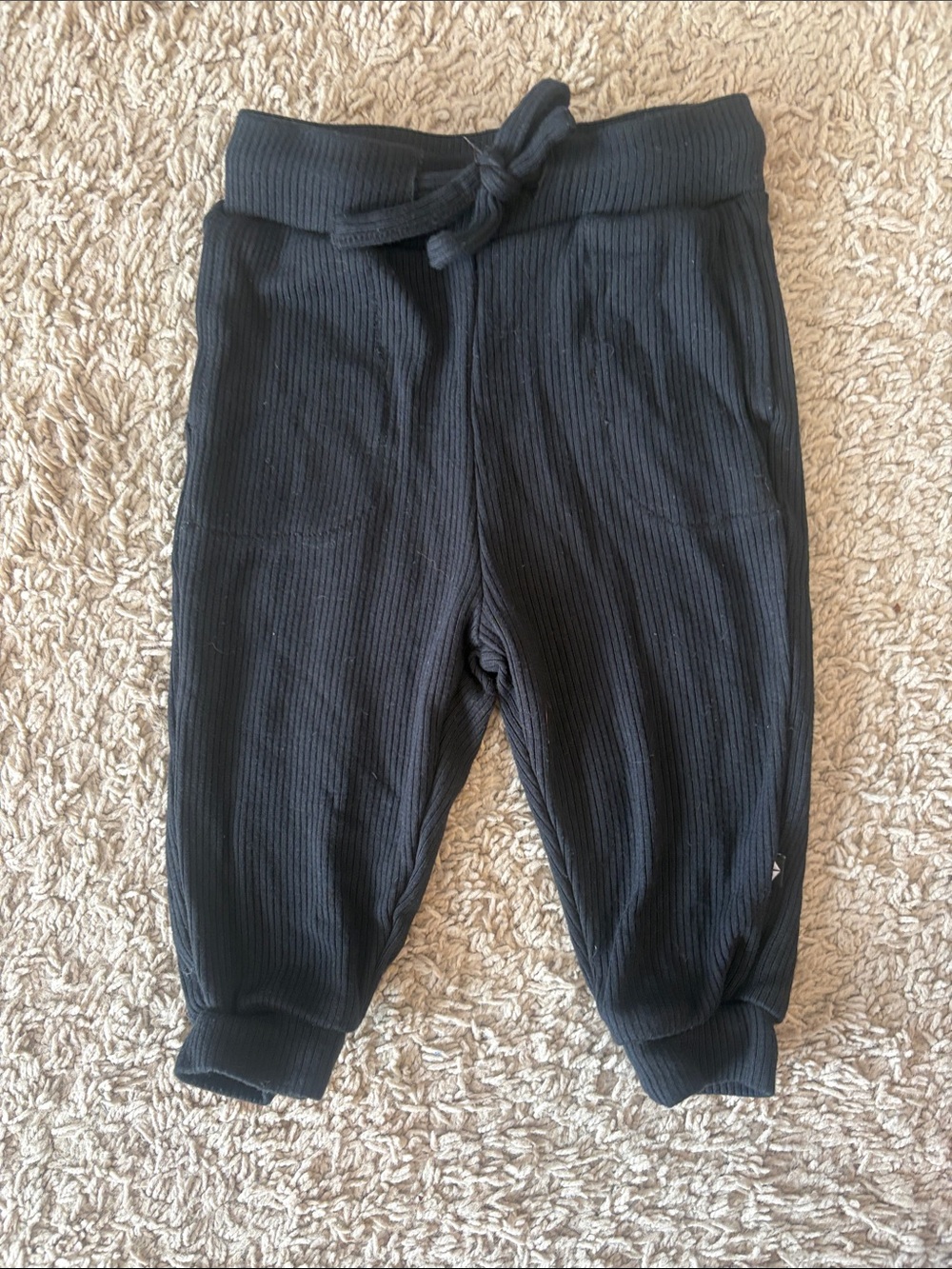 Kyte Baby Bamboo Black Jersey Ribbed Jogger Pants. NWOT. 3-6 months.
